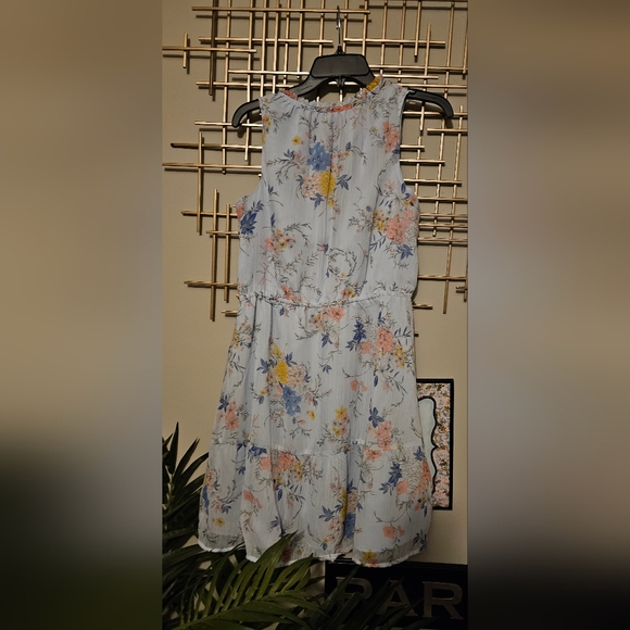 MERONA FLOWERED DRESS SZ. MEDIUM - Picture 2 of 2